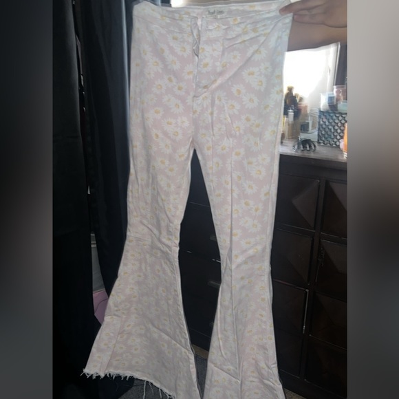 Buckle flared pants - Picture 2 of 4